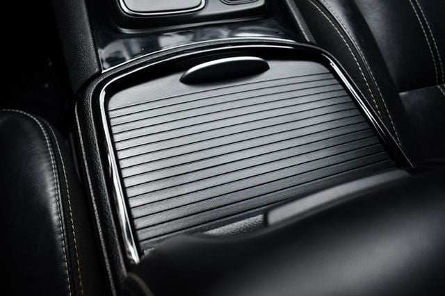 2019 Chrysler 300 300S RWD - 22866809 - 35