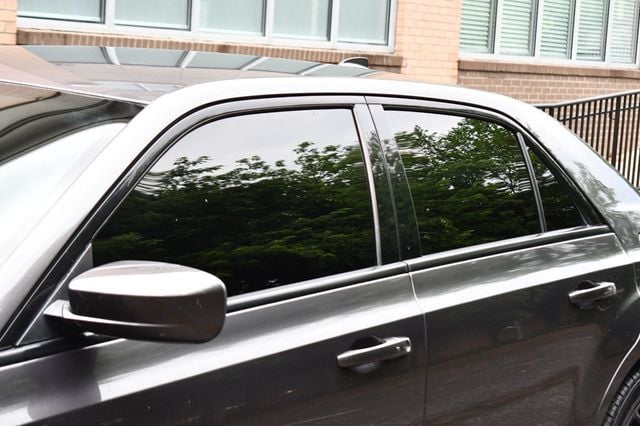 2019 Chrysler 300 300S RWD - 22866809 - 3