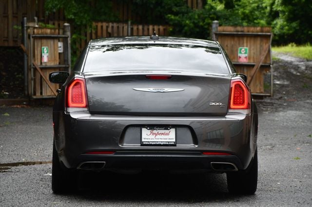 2019 Chrysler 300 300S RWD - 22866809 - 6