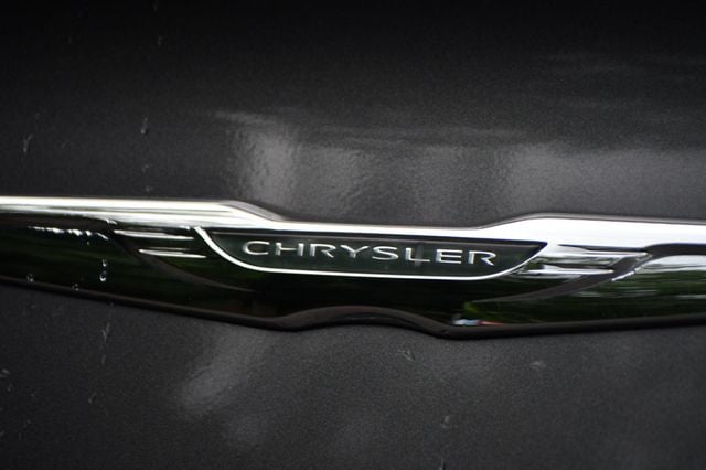 2019 Chrysler 300 300S RWD - 22866809 - 7