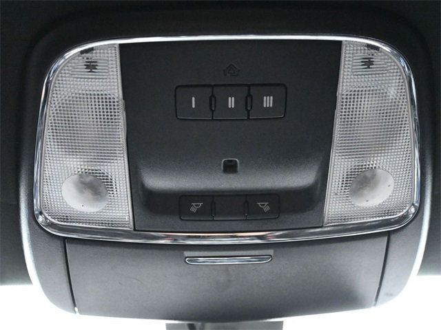 2019 Chrysler 300 300S RWD - 22989043 - 16