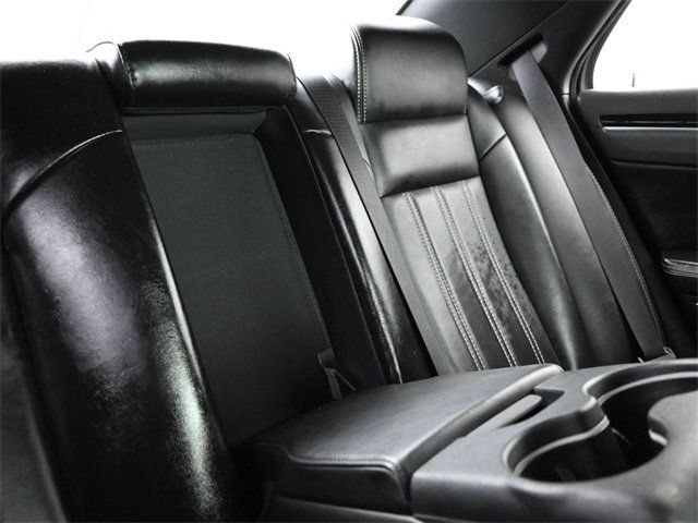 2019 Chrysler 300 300S RWD - 22989043 - 20