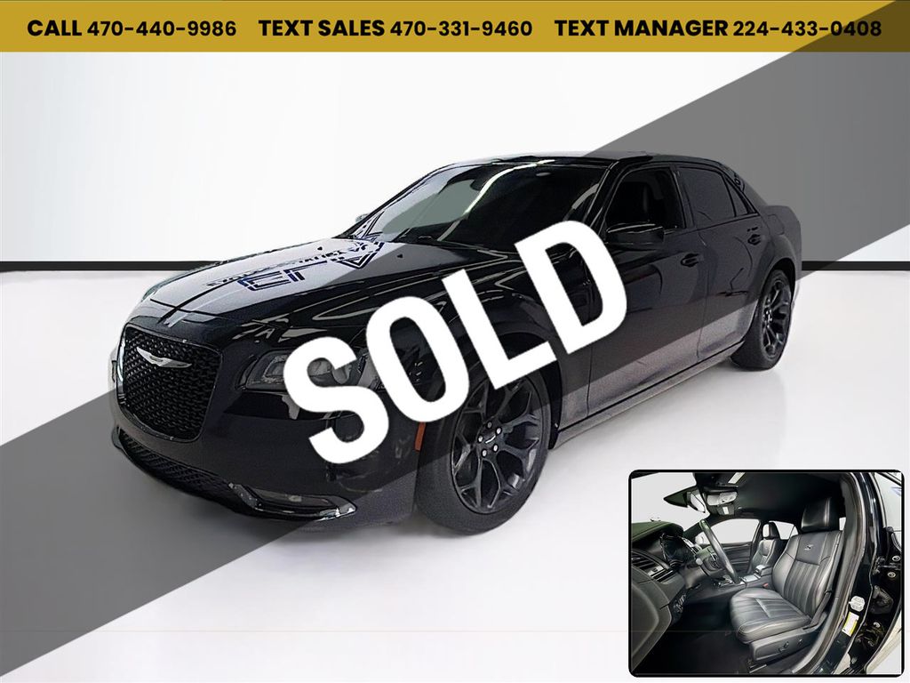2019 Chrysler 300 300S RWD - 23025187 - 0