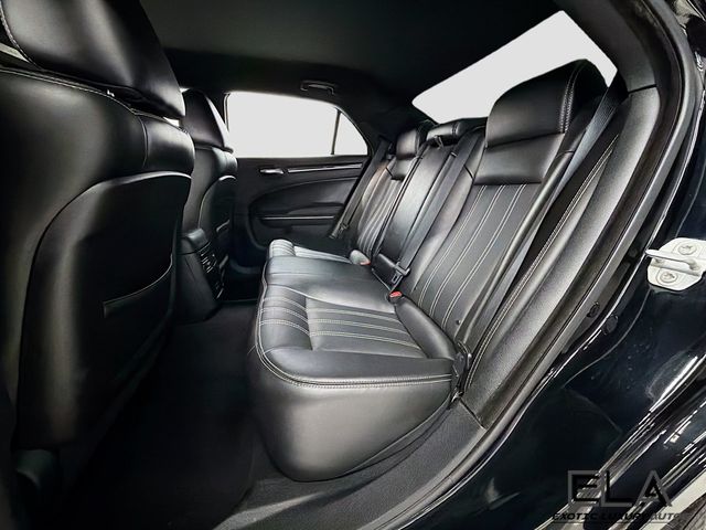 2019 Chrysler 300 300S RWD - 23025187 - 25