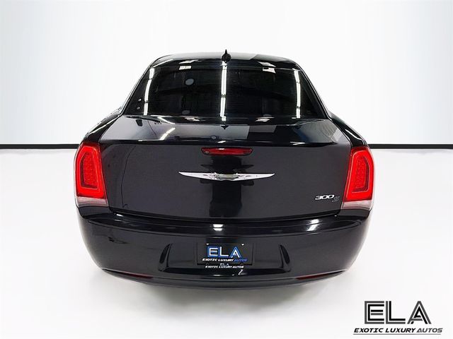 2019 Chrysler 300 300S RWD - 23025187 - 43