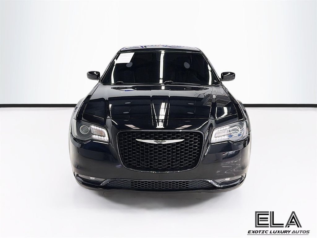 2019 Chrysler 300 300S RWD - 23025187 - 49