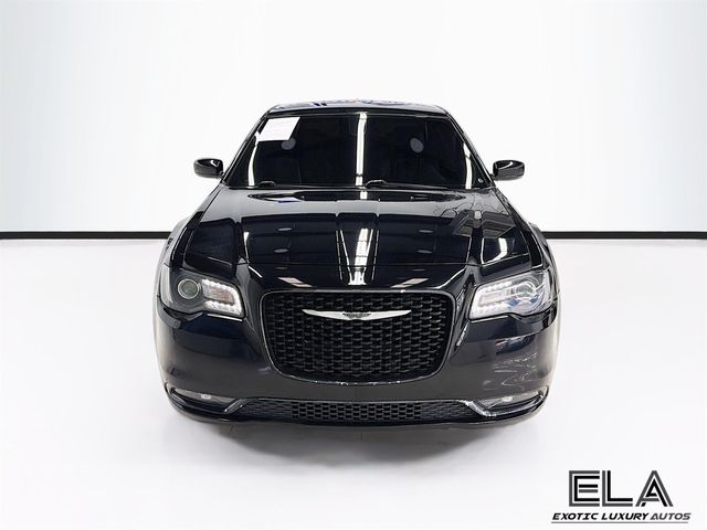2019 Chrysler 300 300S RWD - 23025187 - 49