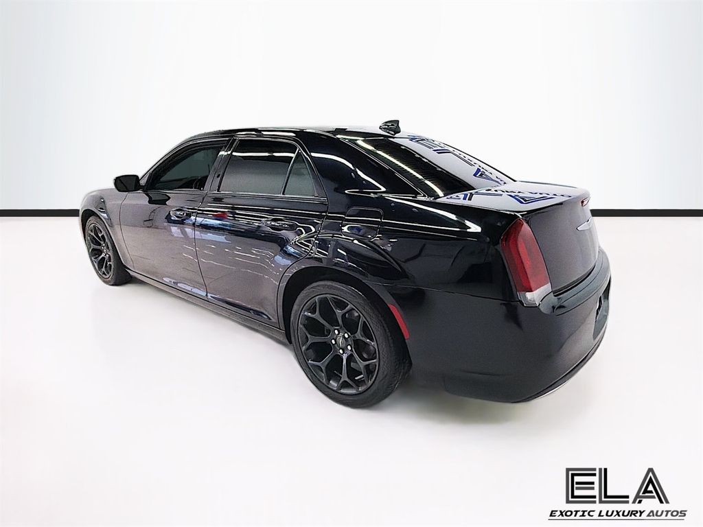 2019 Chrysler 300 300S RWD - 23025187 - 5