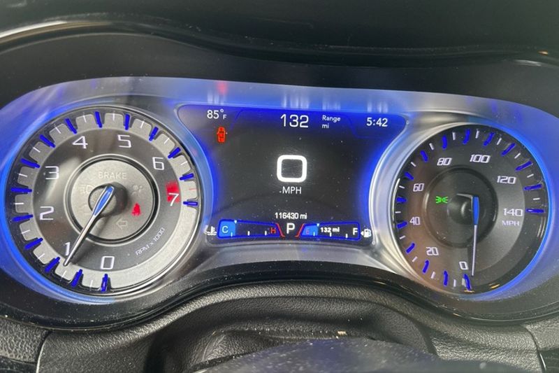 2019 Chrysler 300 300S RWD - 23025187 - 7