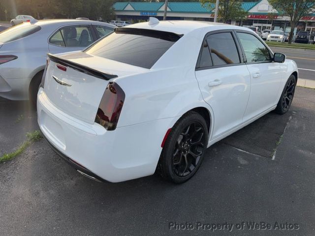 2019 Chrysler 300 300S RWD - 22928564 - 4