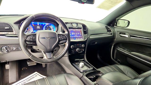 2019 Chrysler 300 300S RWD - 23073921 - 11