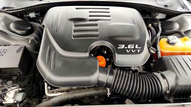 2019 Chrysler 300 300S RWD - 23073921 - 27