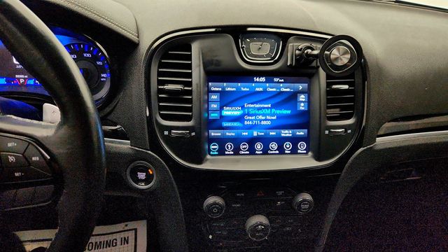 2019 Chrysler 300 300S w/ Uconnect 4C Navigation - 23004685 - 16