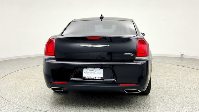 2019 Chrysler 300 300S w/ Uconnect 4C Navigation - 23004685 - 5