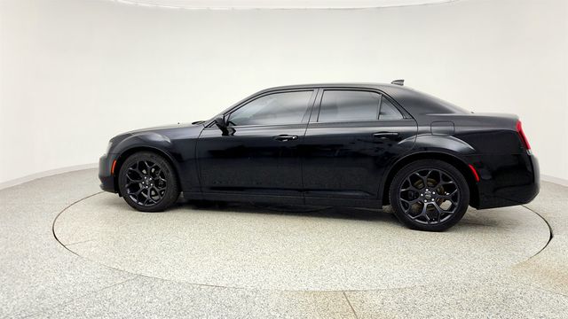 2019 Chrysler 300 300S w/ Uconnect 4C Navigation - 23004685 - 7