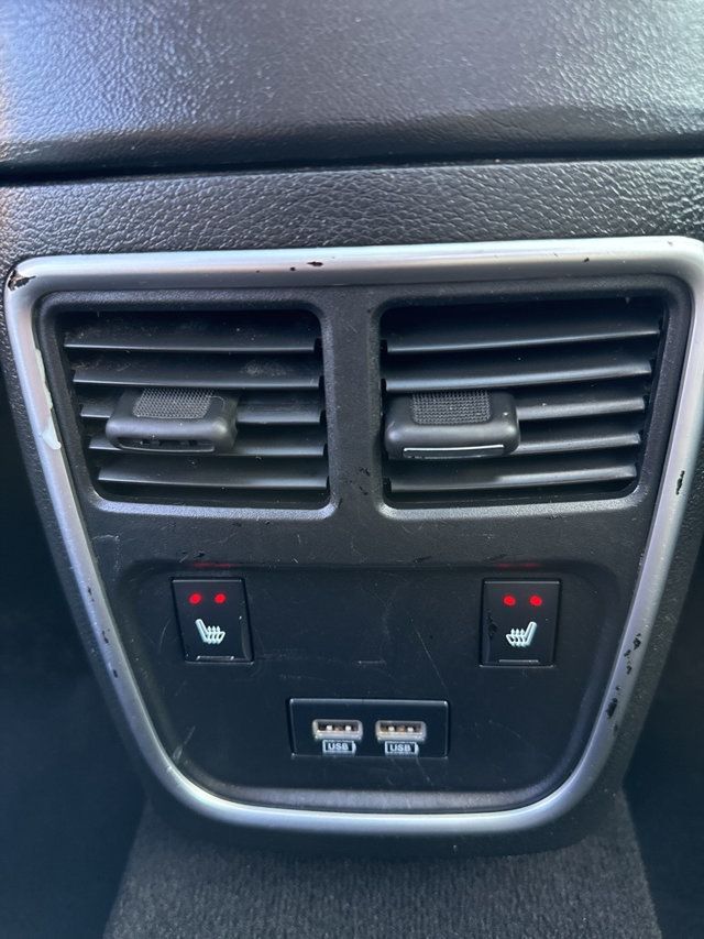 2019 Chrysler 300 Limited AWD - 22903657 - 20