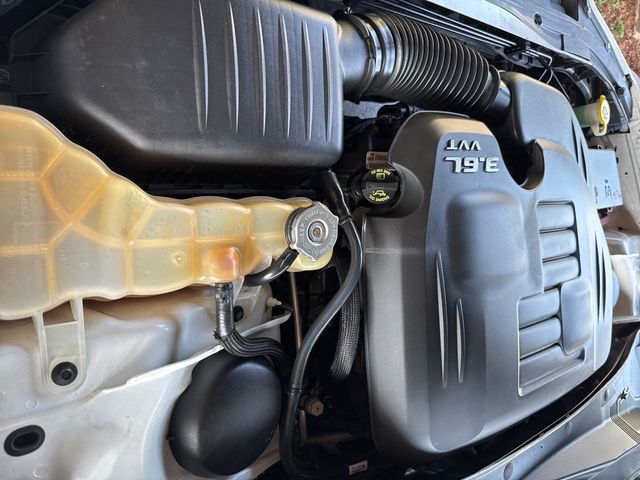 2019 Chrysler 300 Limited AWD - 22903657 - 33