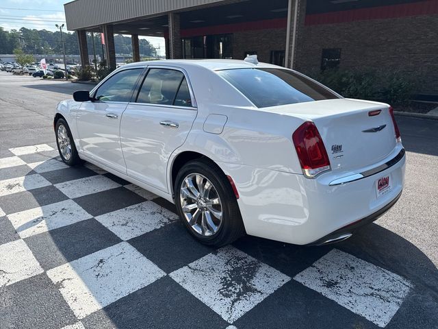 2019 Chrysler 300 Limited AWD - 22903657 - 4