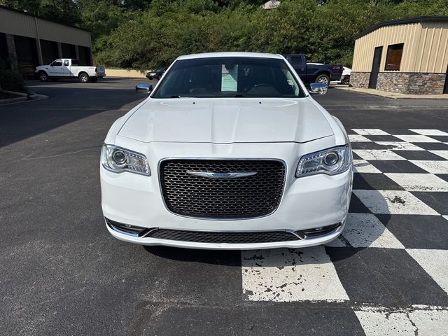 2019 Chrysler 300 Limited AWD - 22903657 - 7