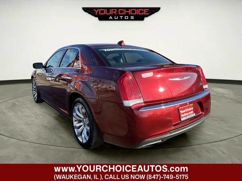 2019 Chrysler 300 Limited RWD - 22986270 - 2