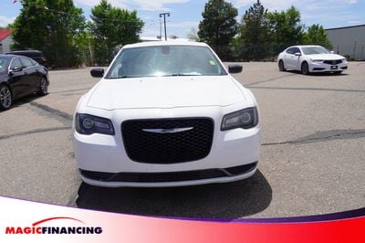 2019 Chrysler 300