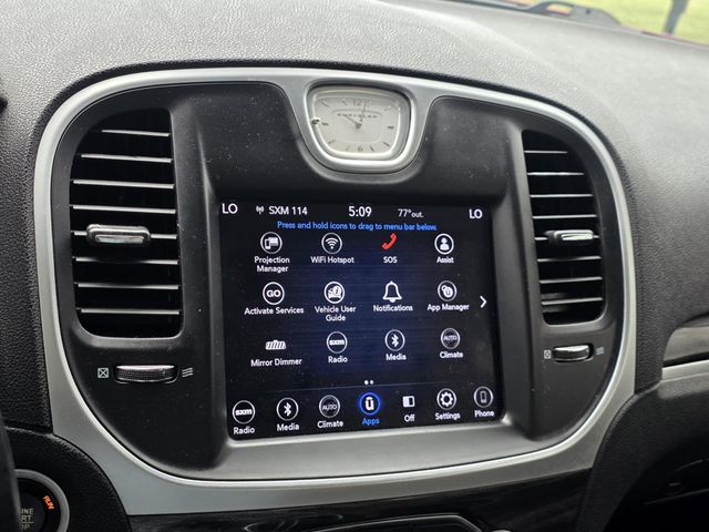2019 Chrysler 300 Touring - 23014674 - 13