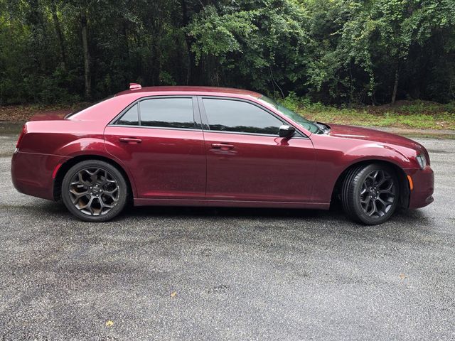 2019 Chrysler 300 Touring - 23014674 - 29