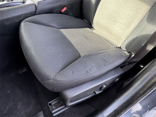 2019 Chrysler 300 Touring - 22786032 - 16