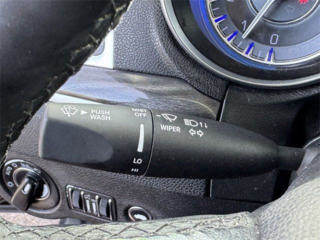 2019 Chrysler 300 Touring - 22786032 - 31