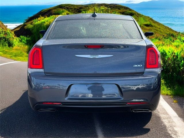 2019 Chrysler 300 Touring - 22786032 - 6
