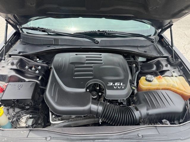 2019 Chrysler 300 Touring 4dr Sedan - 23034133 - 22