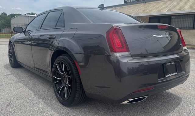 2019 Chrysler 300 Touring 4dr Sedan - 23034133 - 4