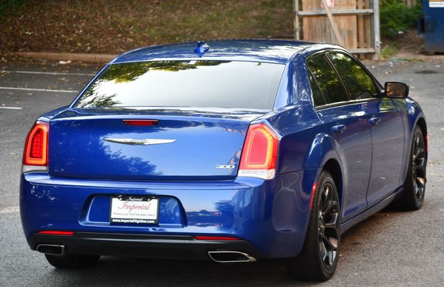 2019 Chrysler 300 Touring RWD - 22563886 - 6