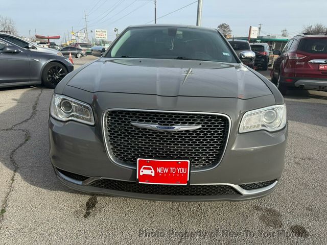 2019 Chrysler 300 Touring RWD - 22990469 - 3
