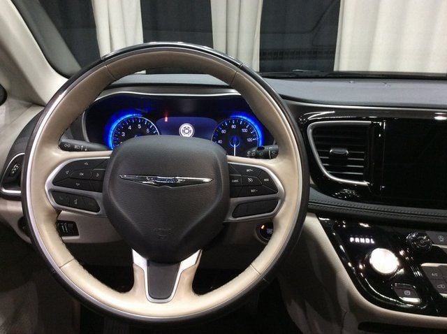 2019 Chrysler Pacifica Limited - 23034289 - 9
