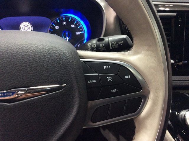 2019 Chrysler Pacifica Limited - 23034289 - 11