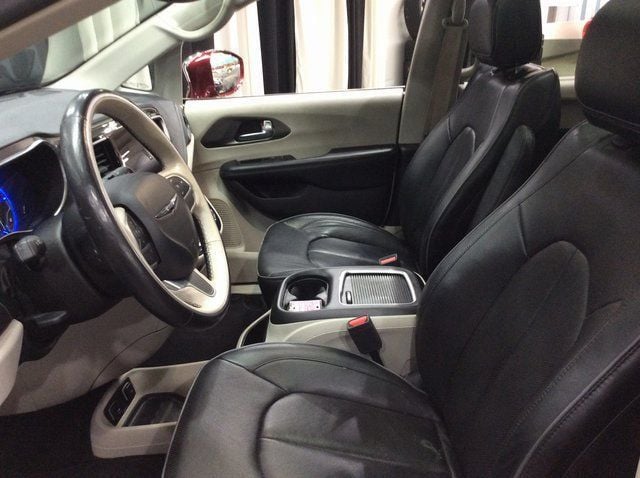 2019 Chrysler Pacifica Limited - 23034289 - 22