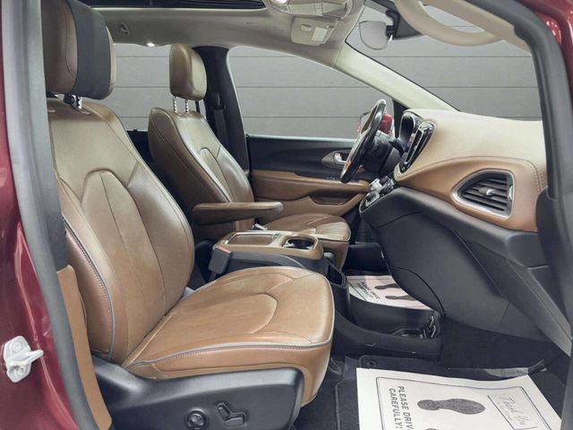 2019 Chrysler Pacifica Limited 4dr Mini Van - 22950316 - 32