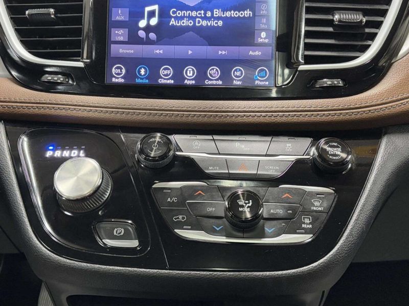 2019 Chrysler Pacifica Limited 4dr Mini Van - 22950316 - 37