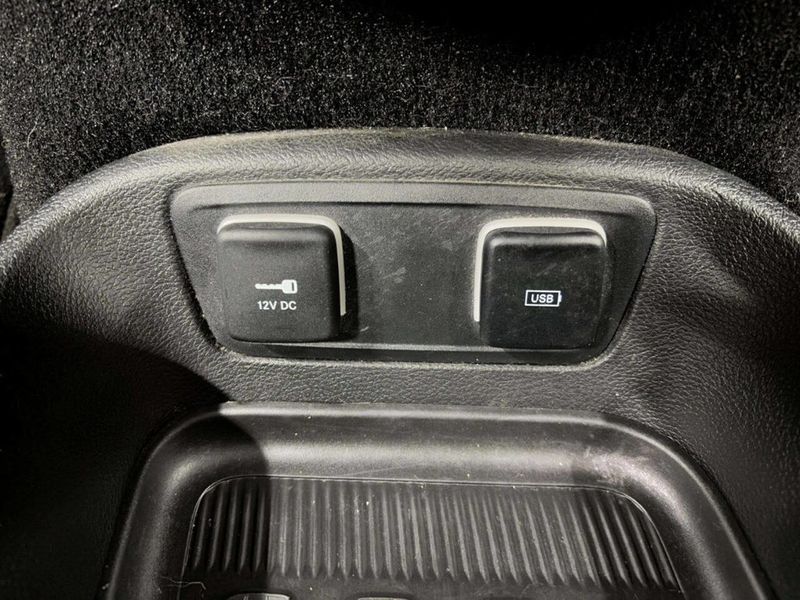 2019 Chrysler Pacifica Limited 4dr Mini Van - 22950316 - 40