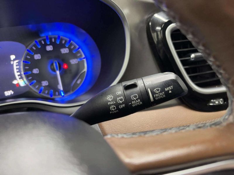 2019 Chrysler Pacifica Limited 4dr Mini Van - 22950316 - 46