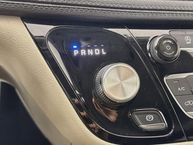 2019 Chrysler Pacifica Limited FWD - 23079579 - 16