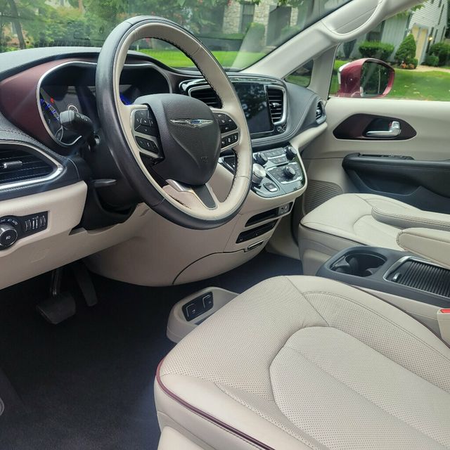 2019 Chrysler Pacifica Limited FWD - 22544537 - 8