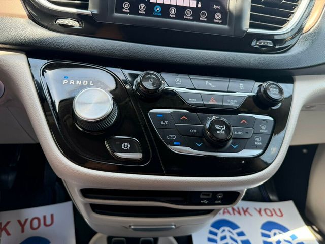 2019 Chrysler Pacifica LX FWD - 23038899 - 27