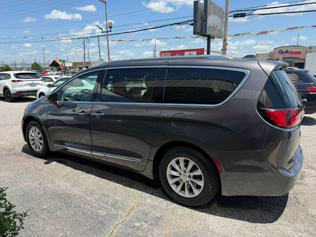 2019 Chrysler Pacifica LX FWD - 23038899 - 3