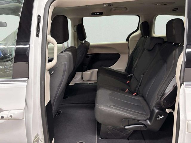 2019 Chrysler Pacifica LX FWD - 23055249 - 14