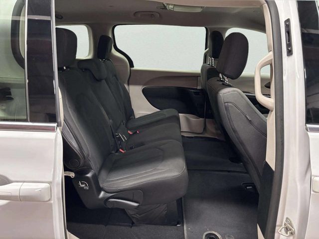 2019 Chrysler Pacifica LX FWD - 23055249 - 16
