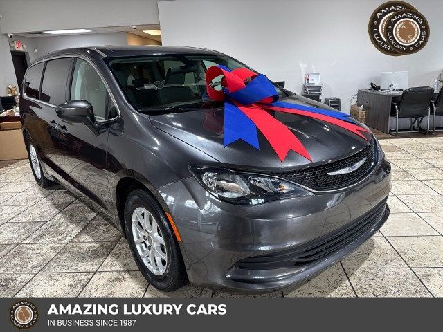 2019 Chrysler Pacifica Touring - 22734185 - 0