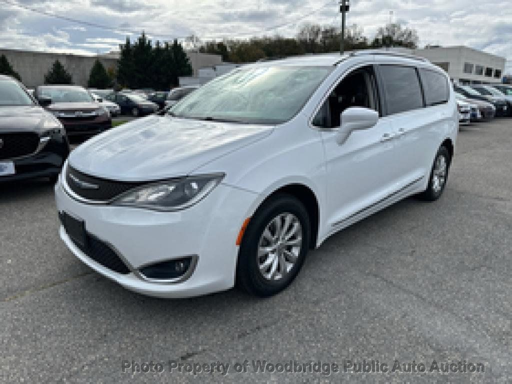 2019 Chrysler Pacifica Touring L - 22940868 | Video 1