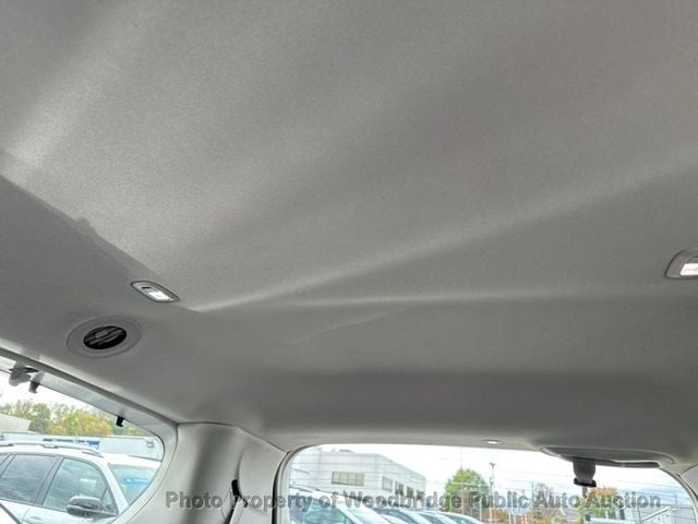 2019 Chrysler Pacifica Touring L - 22940868 - 11